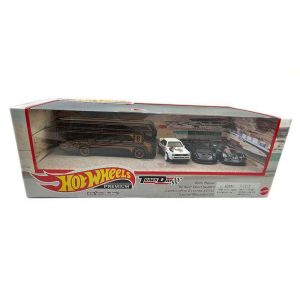 Hot Wheels Premium Collector Track Day Display Set