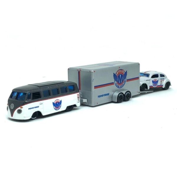 Volkswagen Van 'Samba' met Trailer & Volkswagen Beetle
